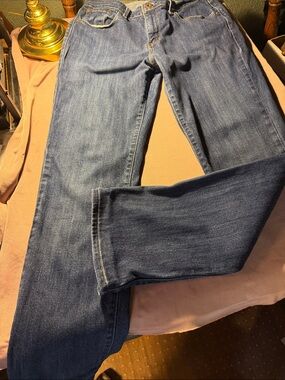 Levi's Women's Straight Leg Medium Indigo Blue Jeans